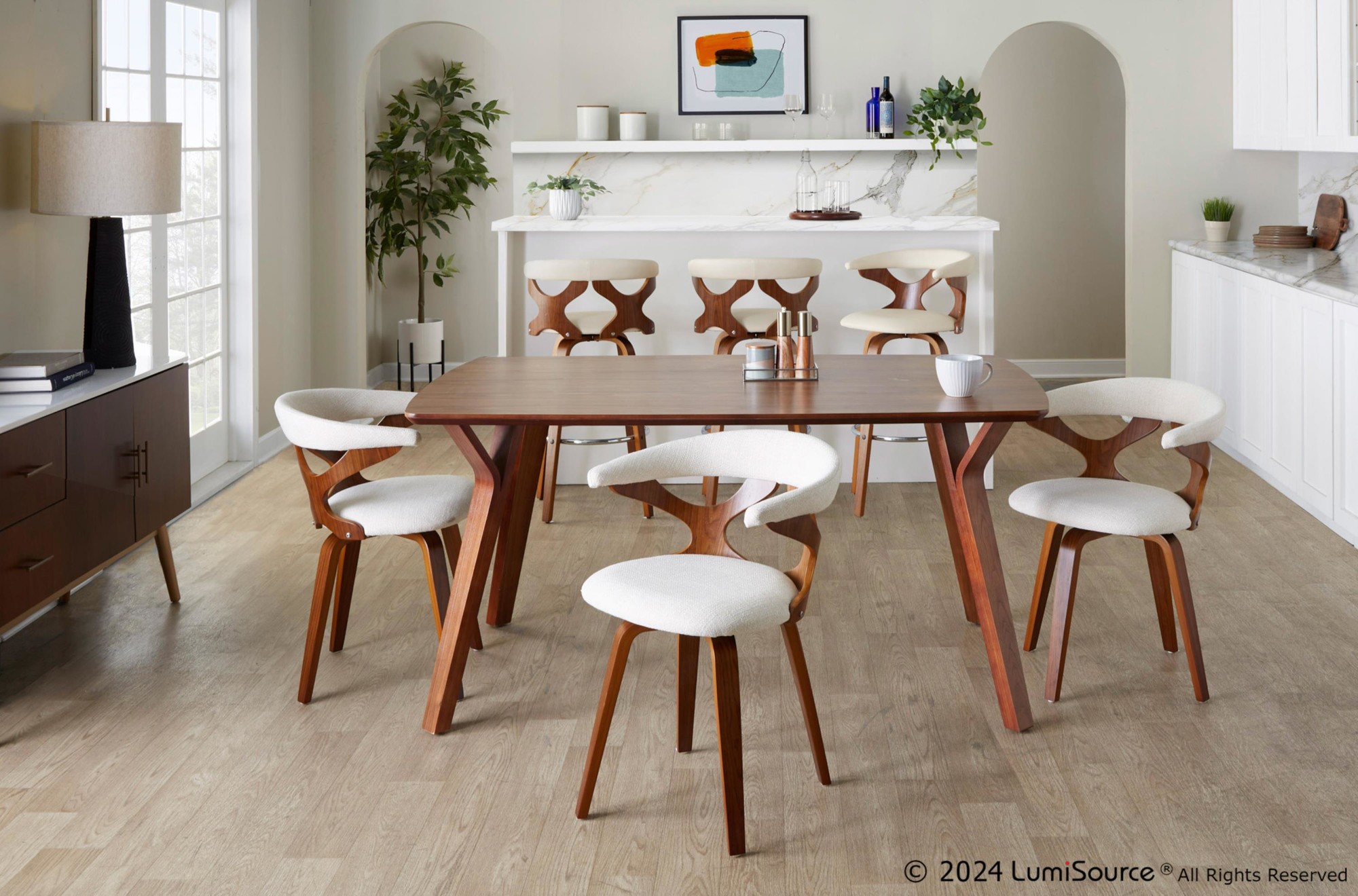 Folia Dining Table